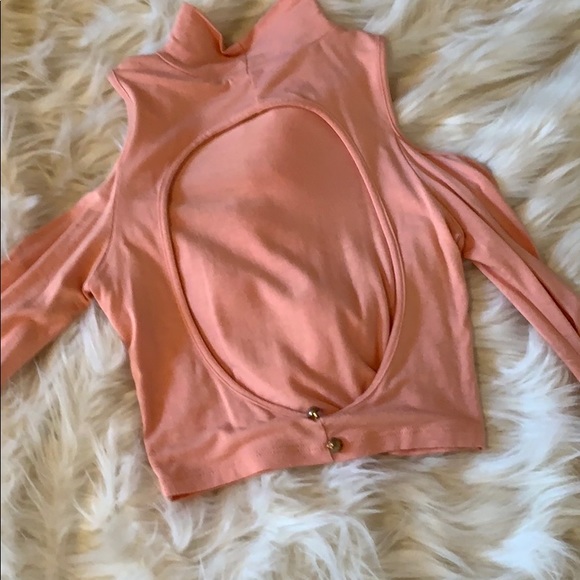 Cold Shoulder Backless Top🎟 - Picture 4 of 5